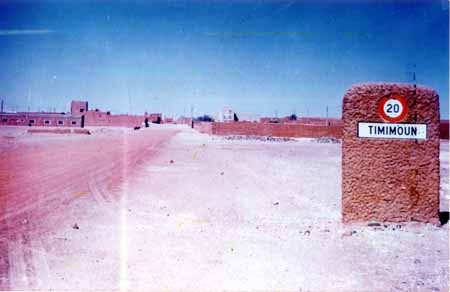 Zoomer sur l'image : 09 Entrée Principale de Timimoun en 1970