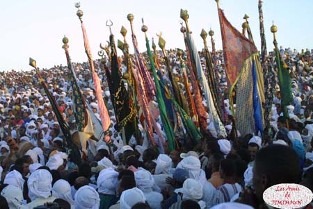 Zoomer sur l'image : 10 Arrivée des drapeaux des saints